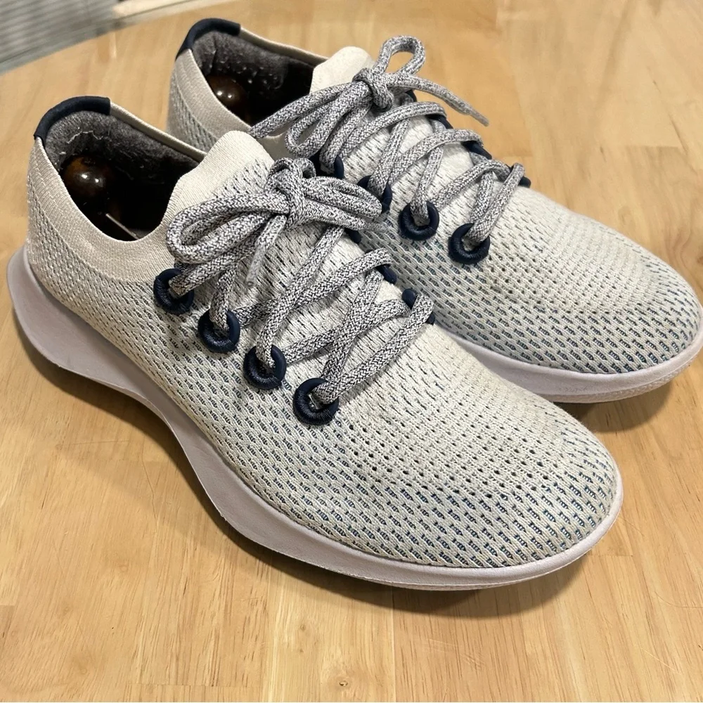 Women’s Allbirds Size 10 - Picture 2 of 8